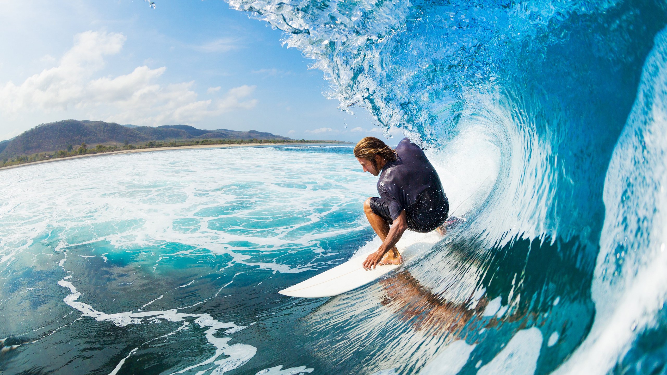 “华金·托比利亚的传球艺术与防守配合，帮助阿根廷美洲狮队保持领先优势”